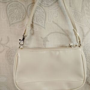 Elegant Cream Shoulder Bag